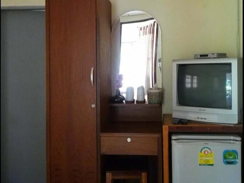 Hotel Baansuan Saisamorn Resort