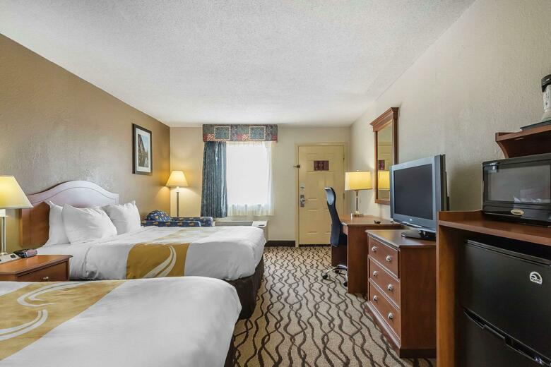 Hotel Quality Inn Charleston I-57