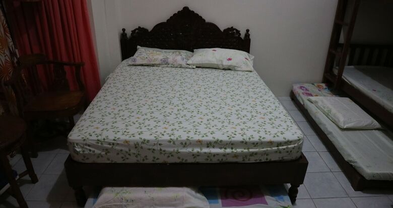 Hotel Hundred Isles' Room Rentals And Transient House