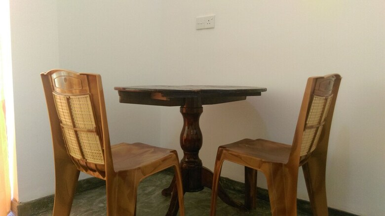Hotel Aluthgedara Guest House