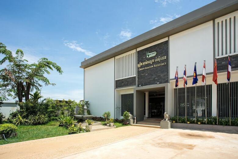 Green Amazon Residence Hotel