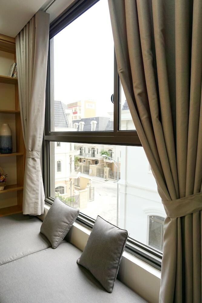 Five Star Studio Apartment Near Airport