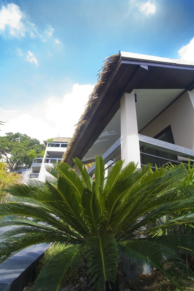 Hotel Serene Retreat And Spa