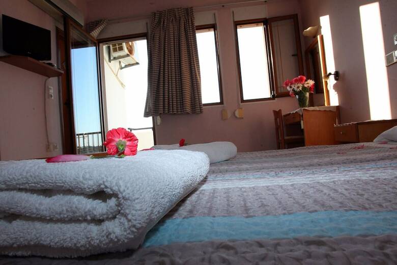 Bed & Breakfast Argiroupolis Maria Rooms