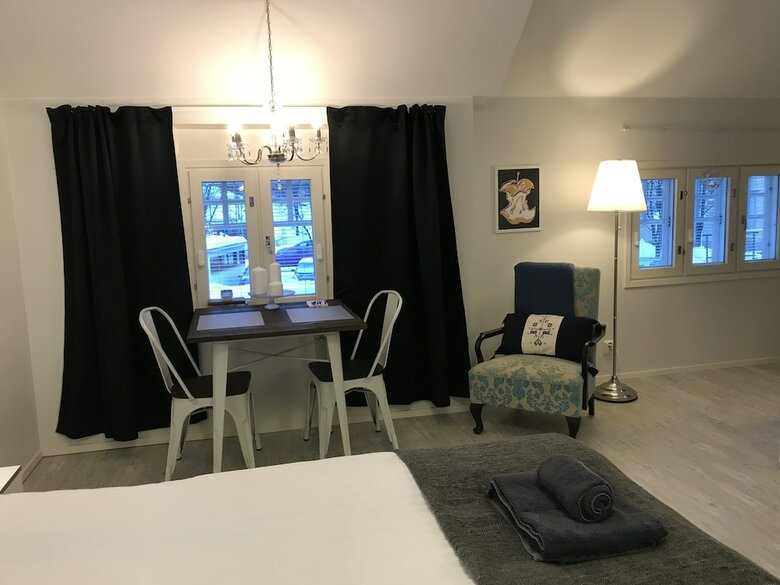 Green Door Apartments