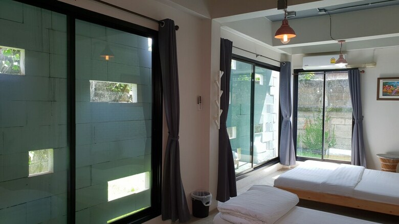 Hostal Baan Mai Kradan Hostel Chiang Rai