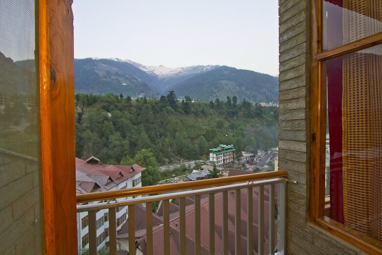 Hotel Sarthak Regency
