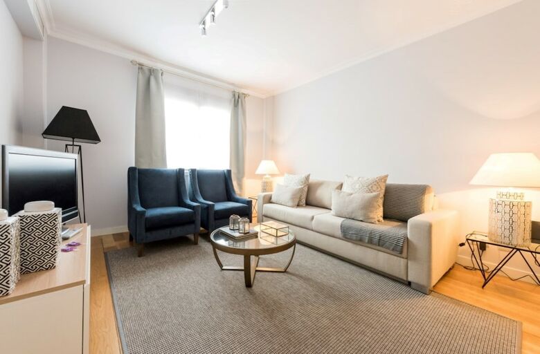 Apartamentos Alcal� City Center