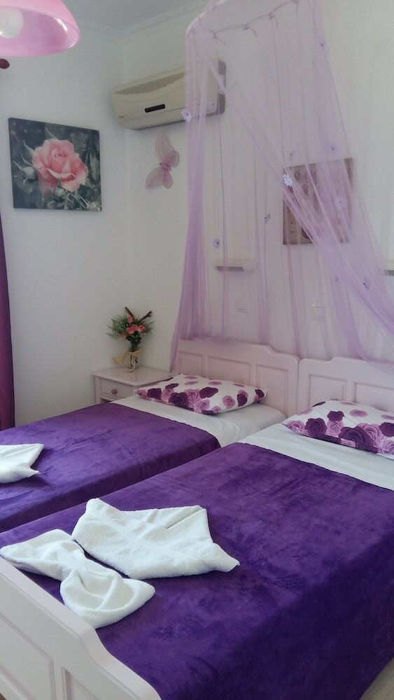 Hotel Christina Pansion- Adults Only