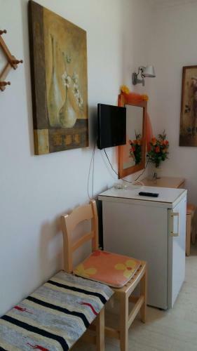 Hotel Christina Pansion- Adults Only