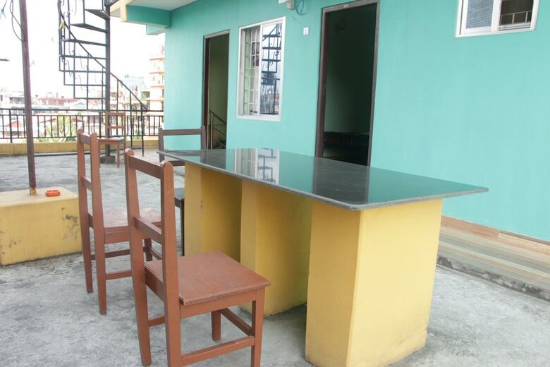 Hotel Harry Guest House & Restaurant