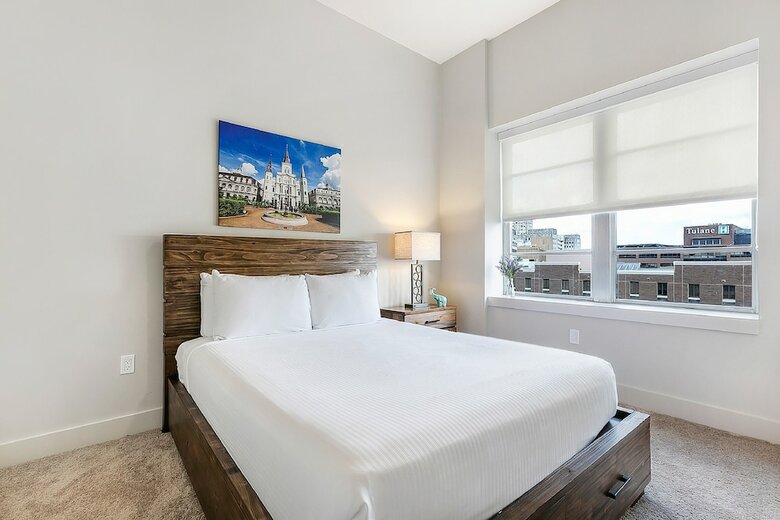 Aparthotel Luxury Condos In California Building By Hosteeva
