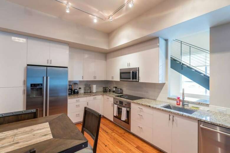 Aparthotel Luxury Condos In California Building By Hosteeva