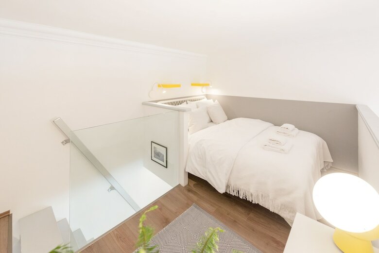 Oasis Apartments - Opera
