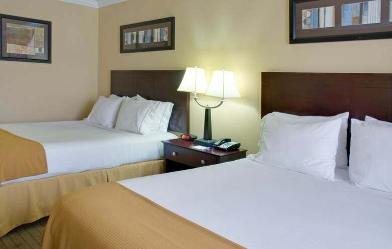 Holiday Inn Express Hotel & Suites Natchitoches