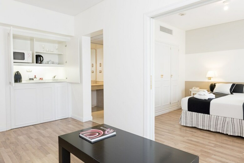 Hotel Loi Suites Recoleta
