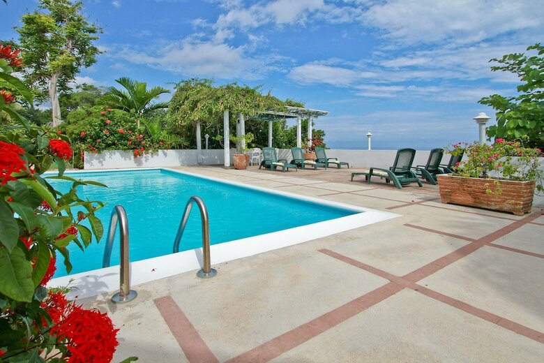 Serendipity, Montego Bay 5br