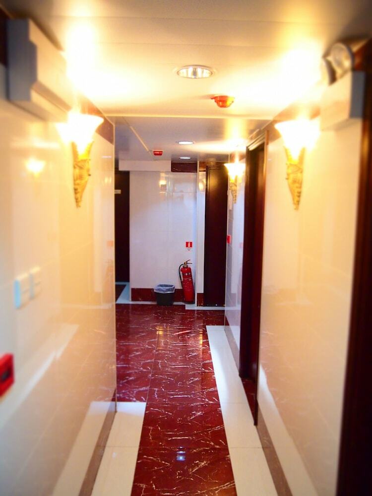 Hotel Woodstock Hostel
