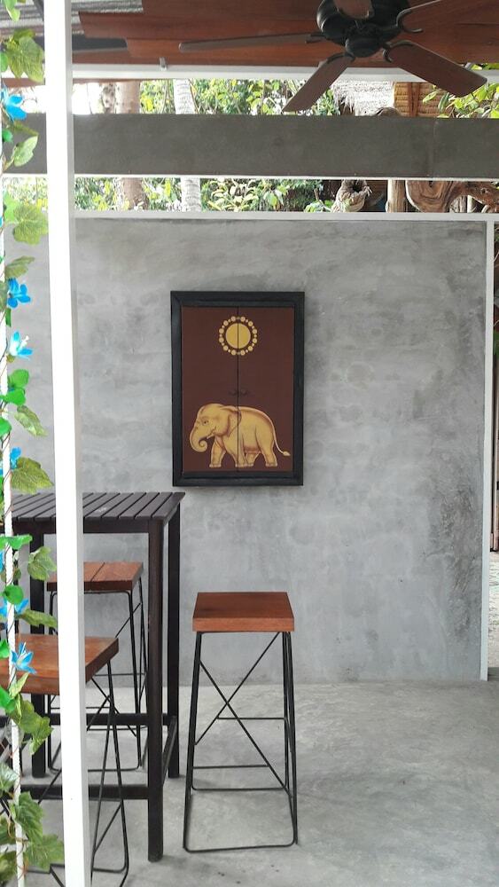 Hostal White Jail At Koh Tao Hostel