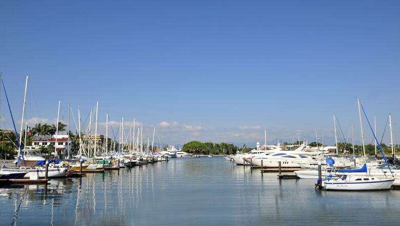Hotel Marina Banderas Suites
