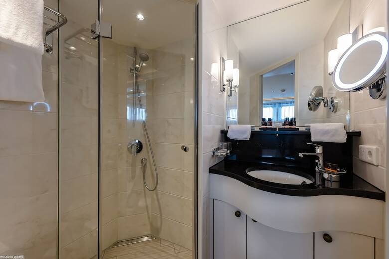Hotel Select Ms Charles Dickens - Neuss