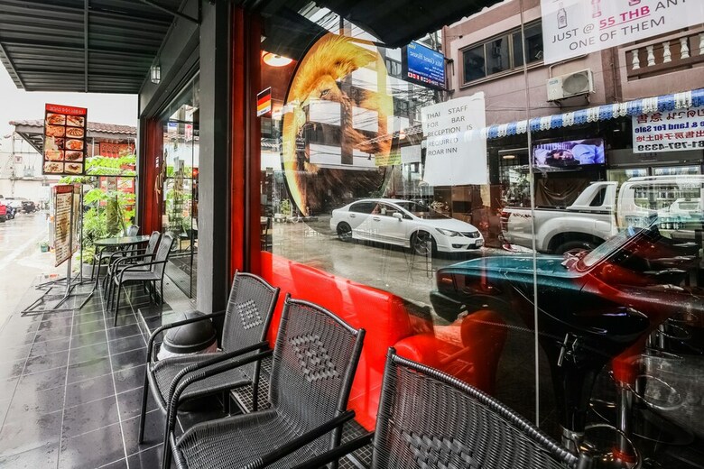 Hotel Oyo 244 Roar Inn Patong
