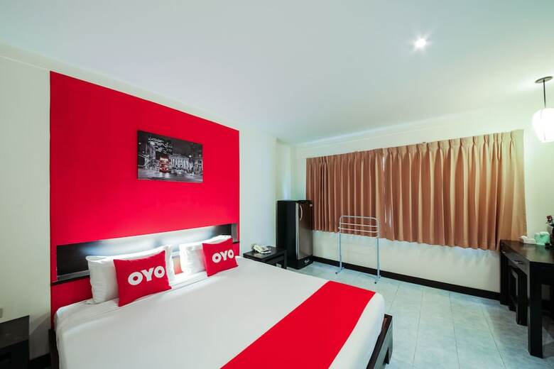 Hotel Oyo 244 Roar Inn Patong