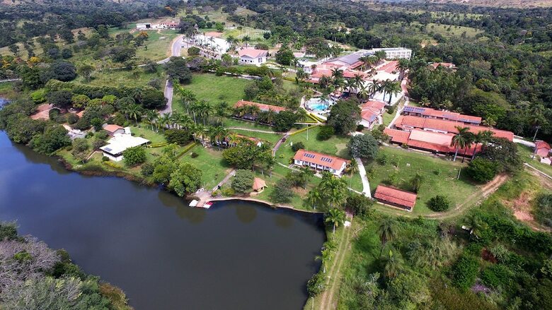 Hotel Siriema Village Eco Resort