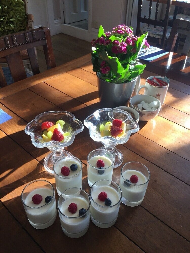 Bed & Breakfast The Estoril Hotel