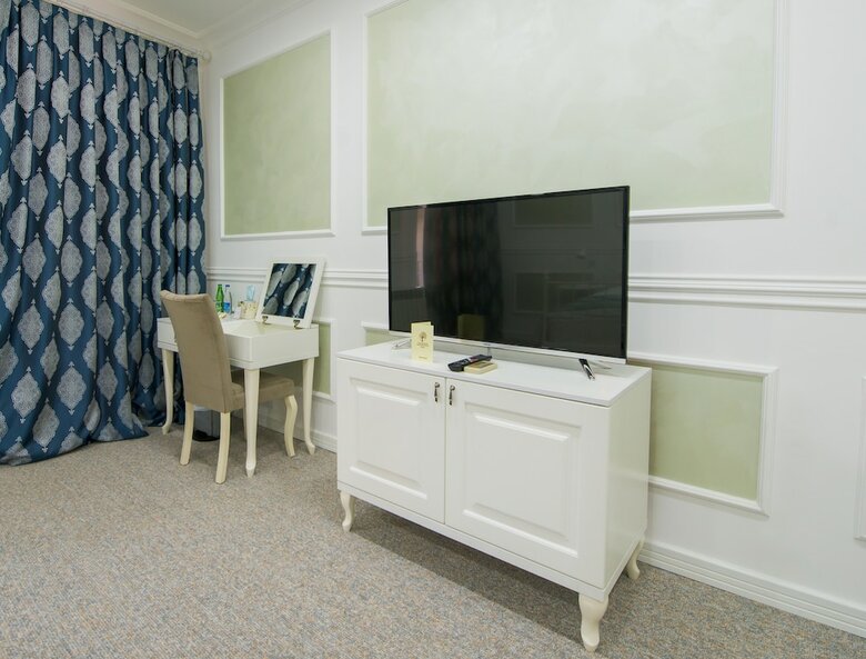 Two Seasons Boutique Hotel