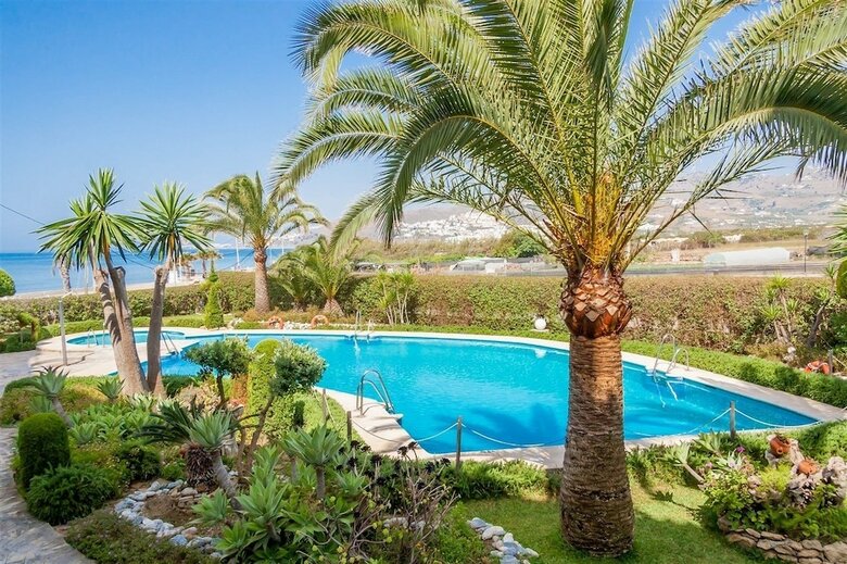 Apartamentos Stella Maris Canovas Nerja