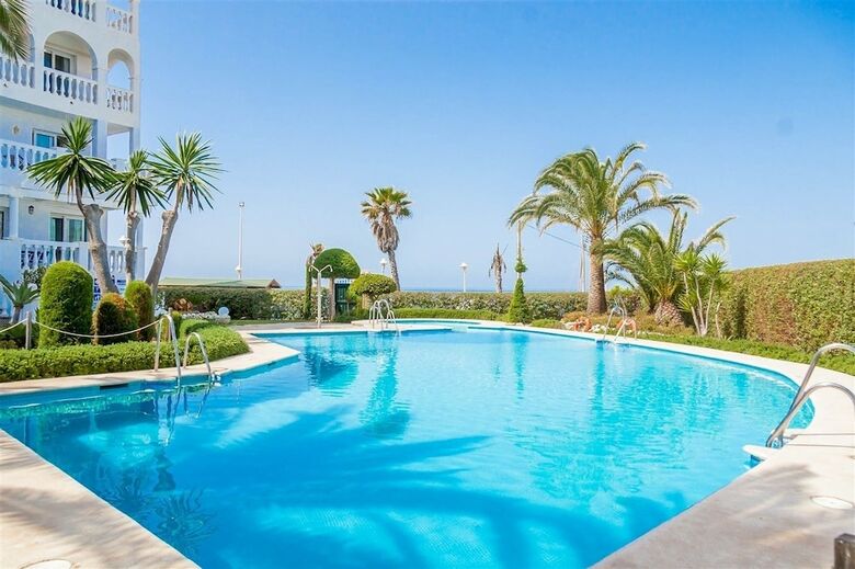 Apartamentos Stella Maris Canovas Nerja