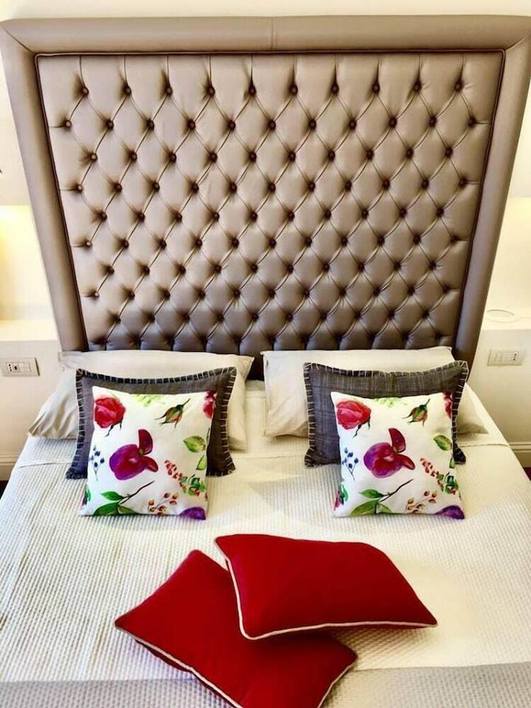 Antico Corso Charme B&B