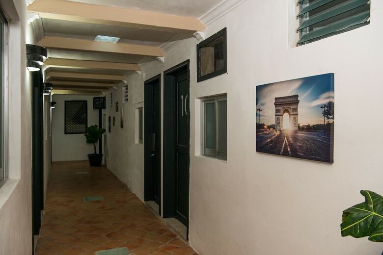 Hostal Deja Hostel