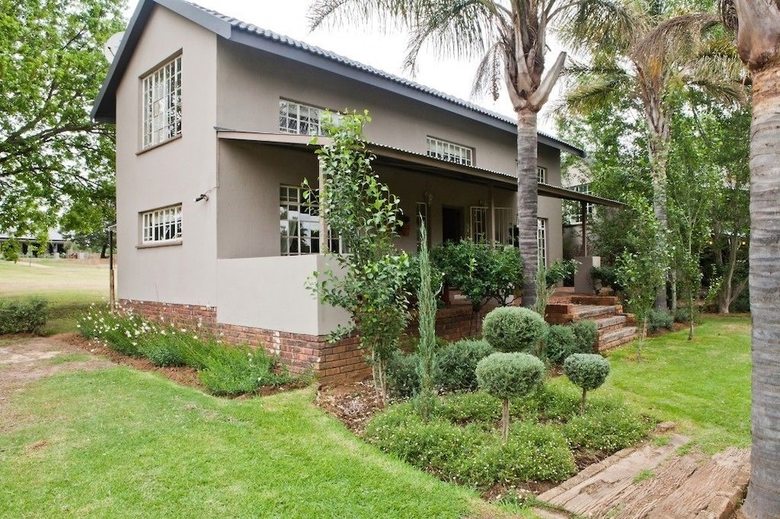 Bed & Breakfast Bullfrogs Nest Guesthouse
