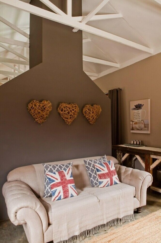 Bed & Breakfast Bullfrogs Nest Guesthouse