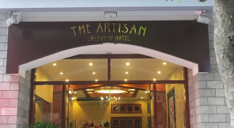 The Artisan Lakeview Hotel