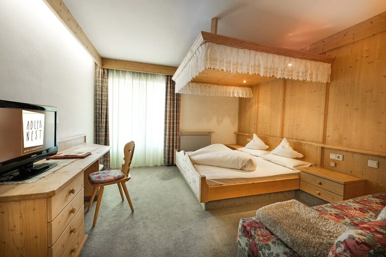 Aktiv & Familienhotel Adlernest