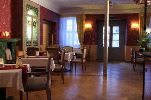 Hotel Stadtschlo� Hecklingen***s