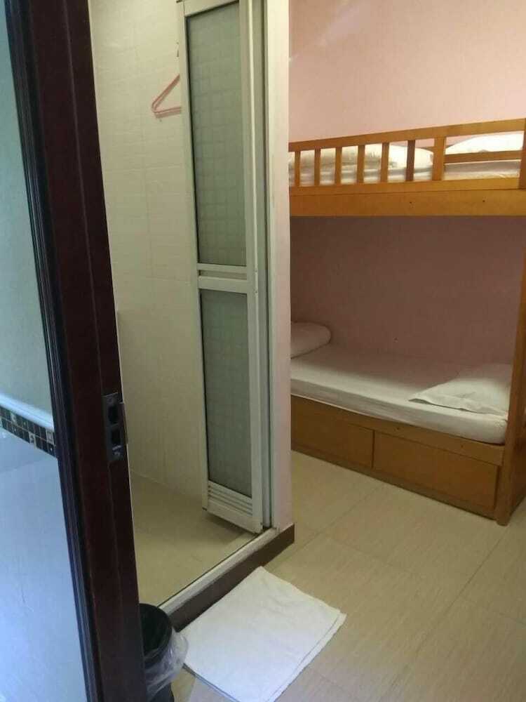 Hotel Artland Guest House
