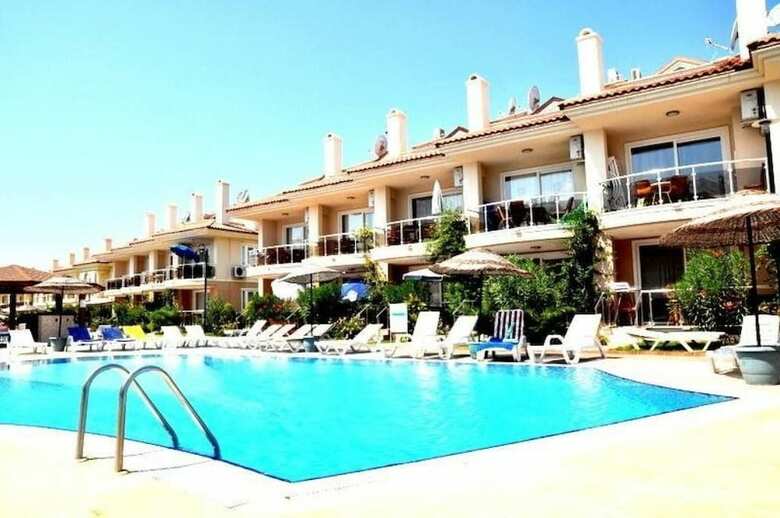 Sunset Beach Club Villas