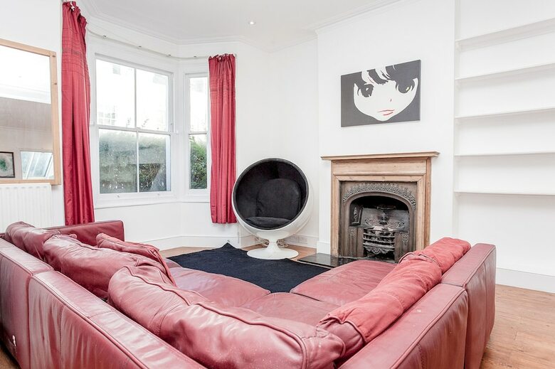 Elegant Victorian 3 Bed Home Near Hammersmith