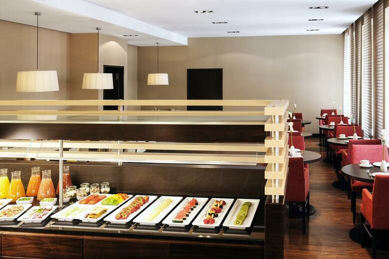 Hotel NH D�sseldorf K�nigsallee