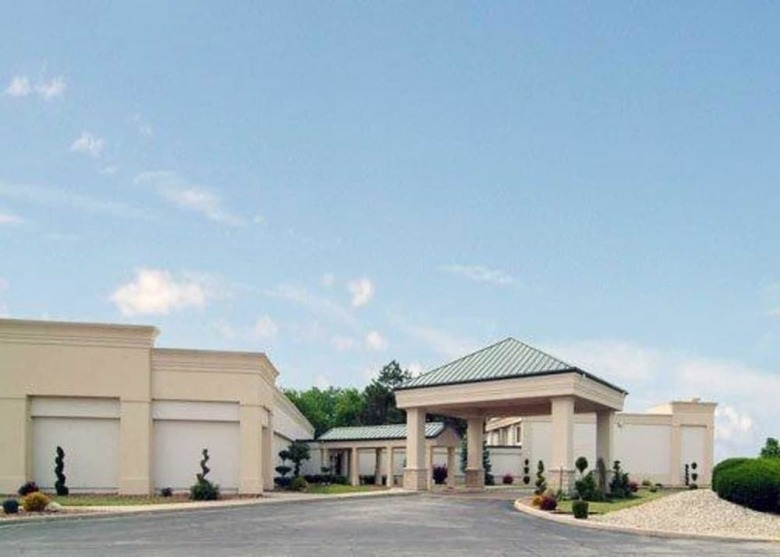 Hotel Quality Inn And Conference Center