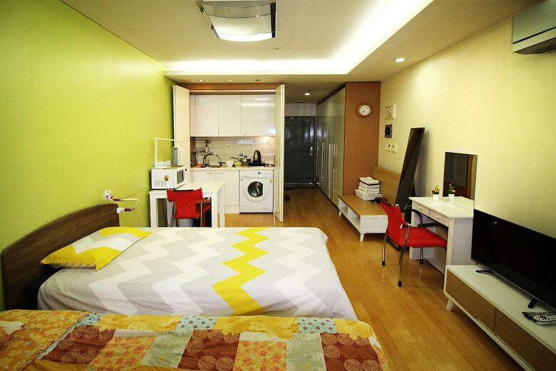Apartamentos Khan Residence