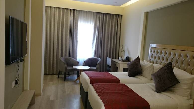 Mango Hotels Naveen