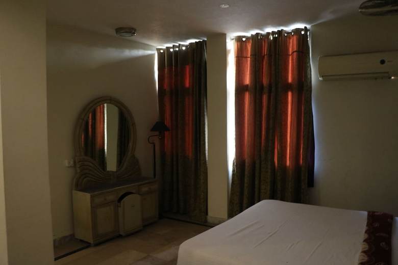 Hotel Mayfair