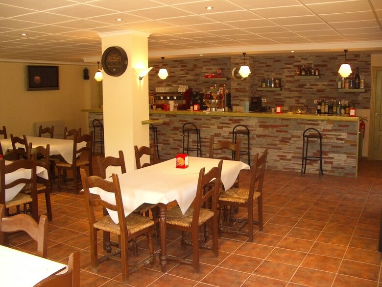 Hostal R�o Segura