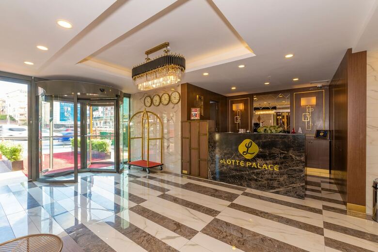 Elotte Palace Hotel