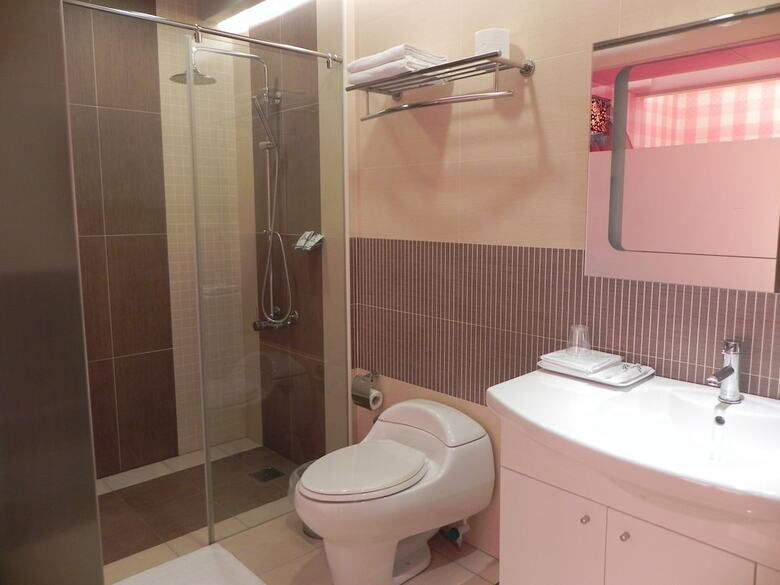 Zhuyuan Ju B&B
